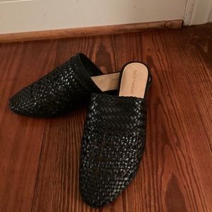 Women’s woven mules